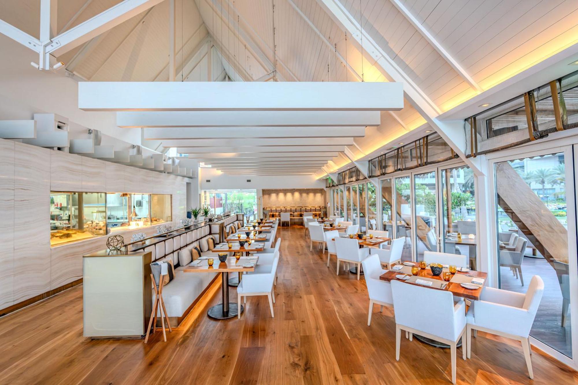 Beach Rotana - Abu Dhabi Bagian luar foto The restaurant