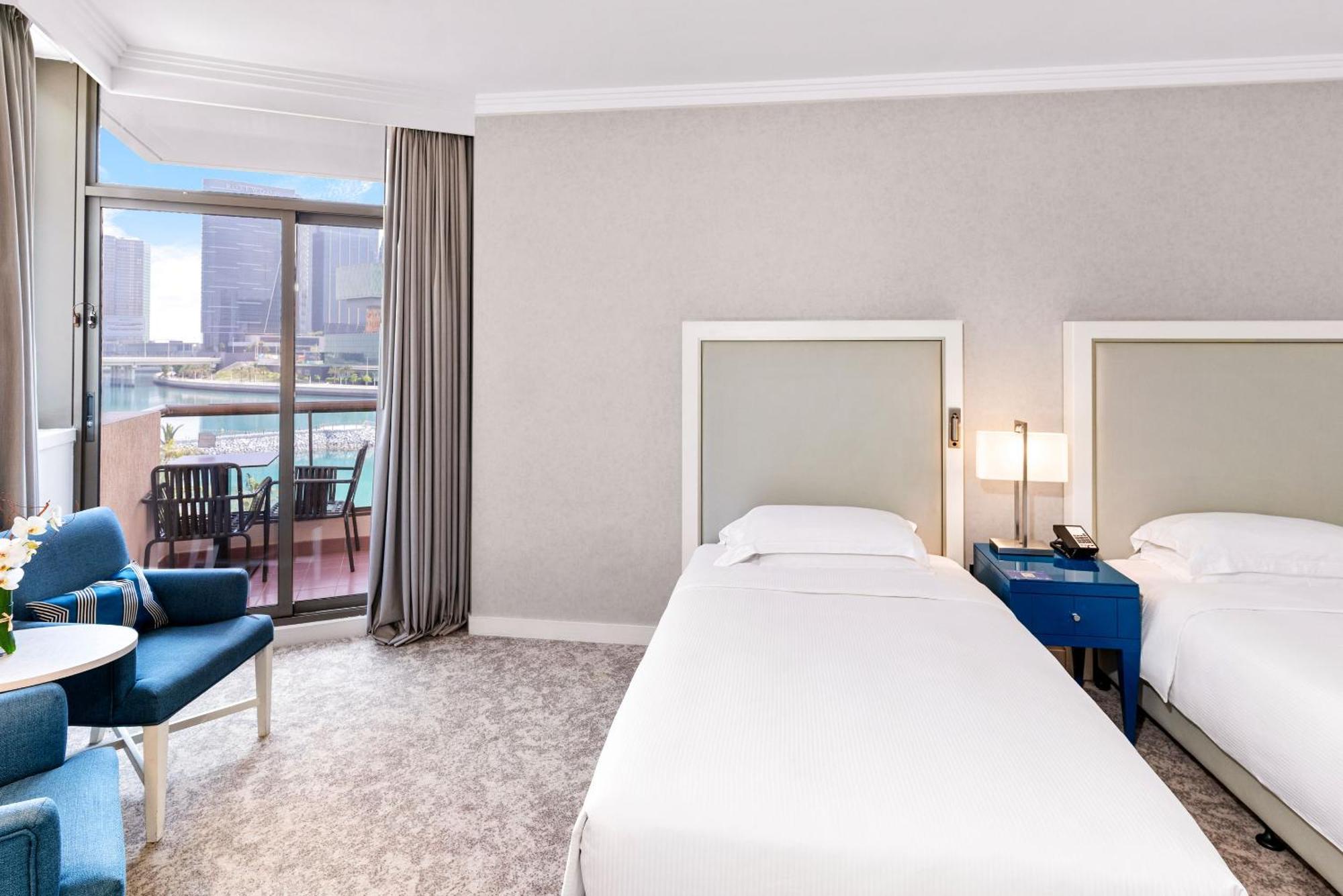 Beach Rotana - Abu Dhabi Ruang foto Deluxe room